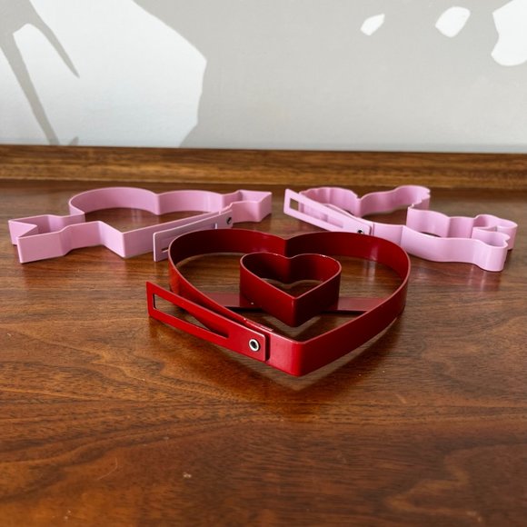Williams-Sonoma Valentine Pancake Molds Set of 3 | Hearts Cupid Valentine's Day - Picture 4 of 7